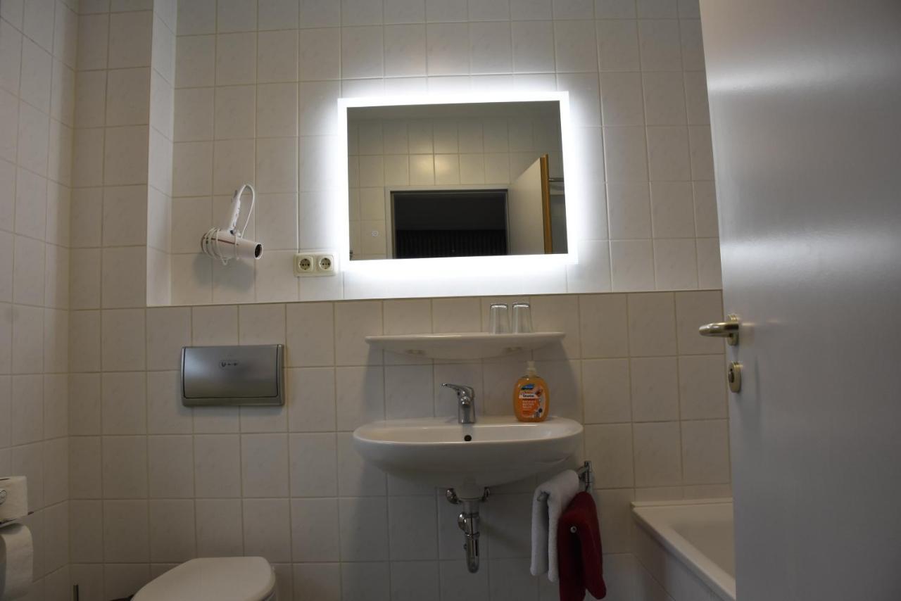 פלאואן Hotel Garni Am Klostermarkt מראה חיצוני תמונה